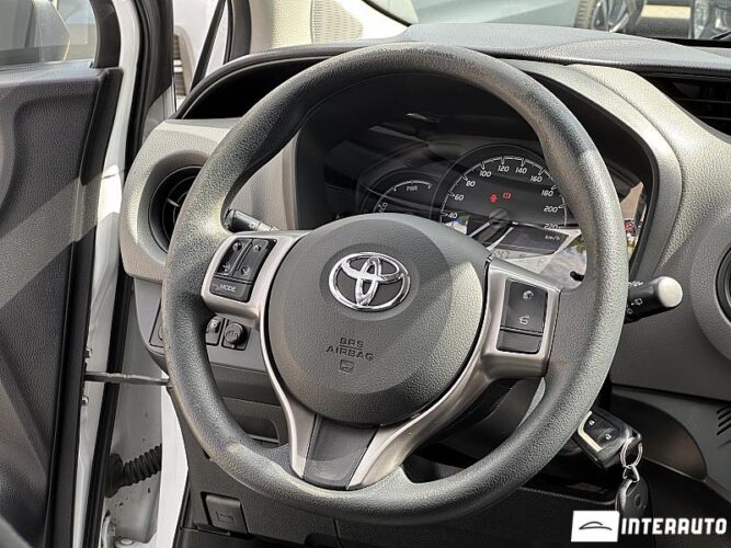 toyota Yaris 2020