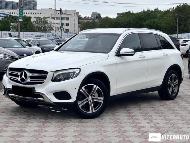 Mercedes GLC 220d 2016 doar la InterAuto