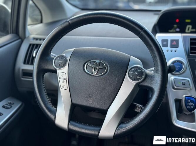 toyota Prius Plus / V 2012