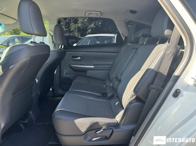 toyota Prius Plus / V 2012