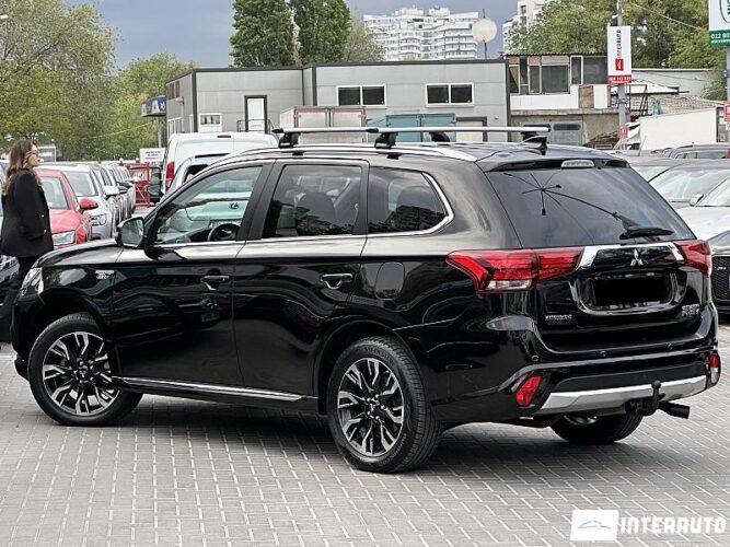 mitsubishi Outlander 2015