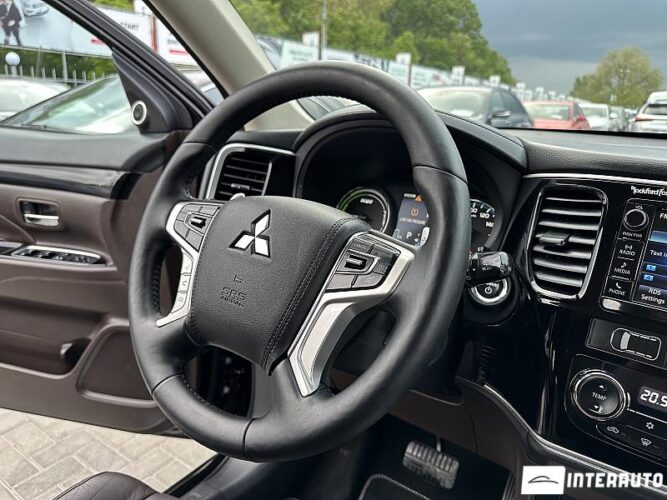 mitsubishi Outlander 2015