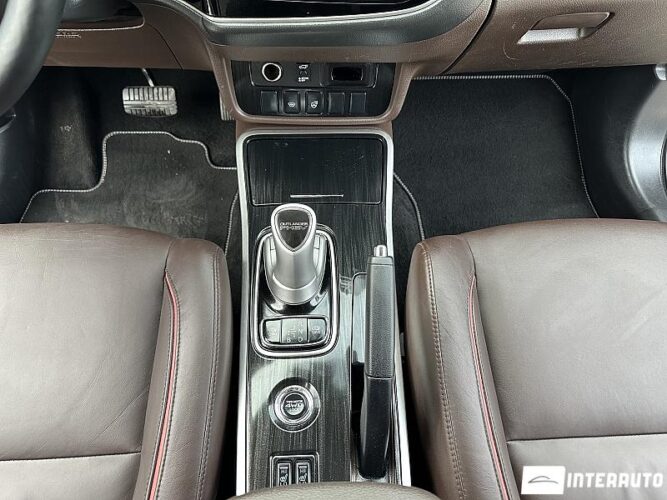 mitsubishi Outlander 2015