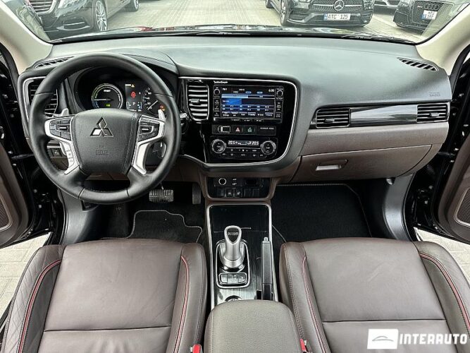 mitsubishi Outlander 2015