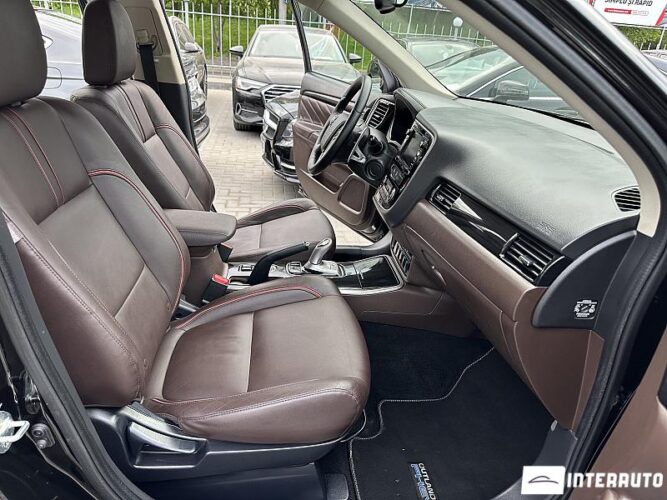 mitsubishi Outlander 2015
