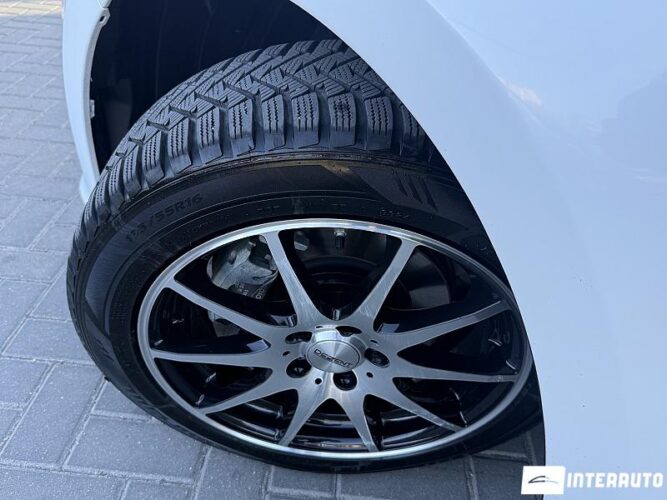 toyota Yaris 2023