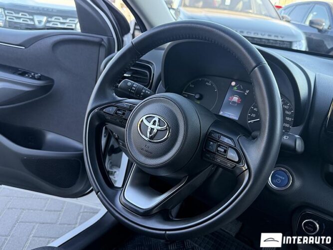 toyota Yaris 2023