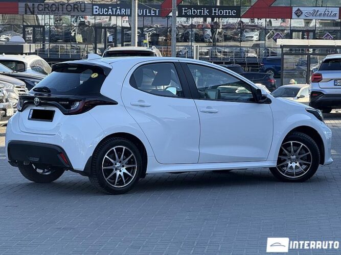 toyota Yaris 2023