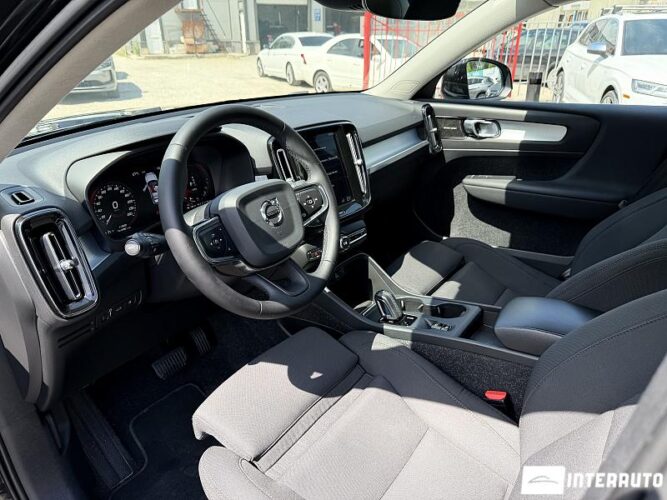 volvo XC 40 2020