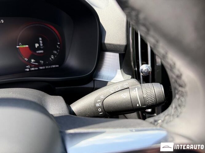volvo XC 40 2020
