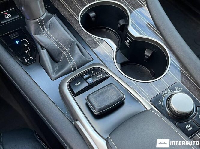 Lexus RX 450h 2020 doar la InterAuto