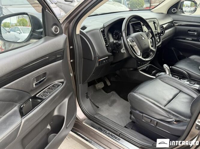 Mitsubishi Outlander 37 mitsubishi Outlander 2016