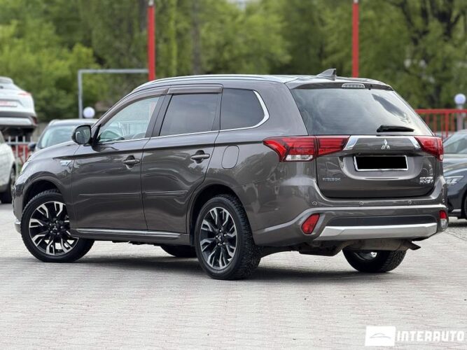 Mitsubishi Outlander 34 mitsubishi Outlander 2016