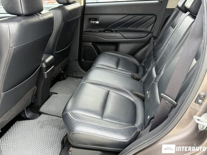 Mitsubishi Outlander 48 mitsubishi Outlander 2016