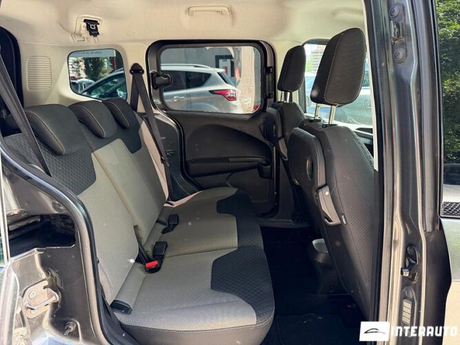 ford Tourneo Courier 2017