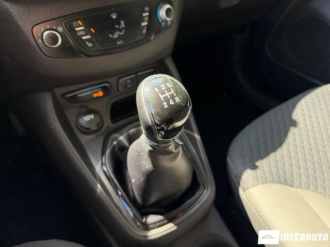 ford Tourneo Courier 2017