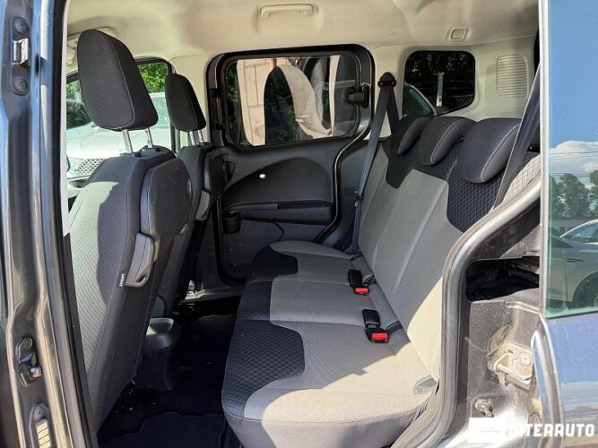 ford Tourneo Courier 2017