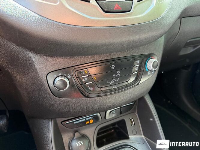 ford Tourneo Courier 2017
