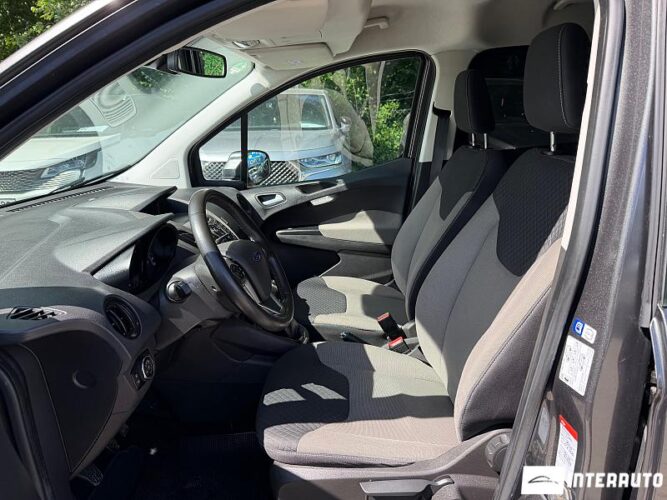 ford Tourneo Courier 2017