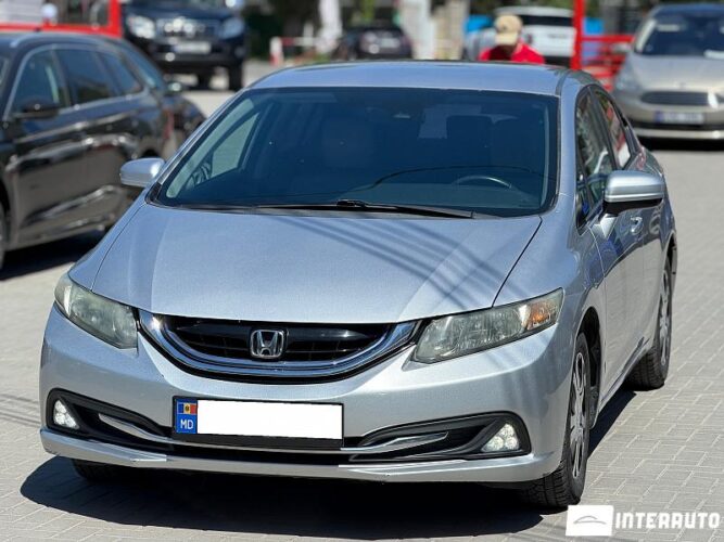 Honda Civic 2014 doar la InterAuto