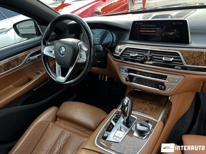 BMW 740e 42 bmw 740e 2018