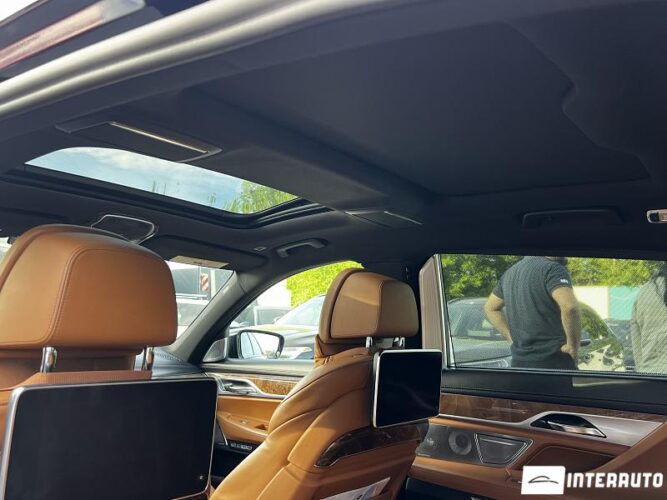 BMW 740e 46 bmw 740e 2018