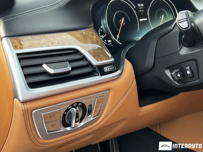 BMW 740e 47 bmw 740e 2018