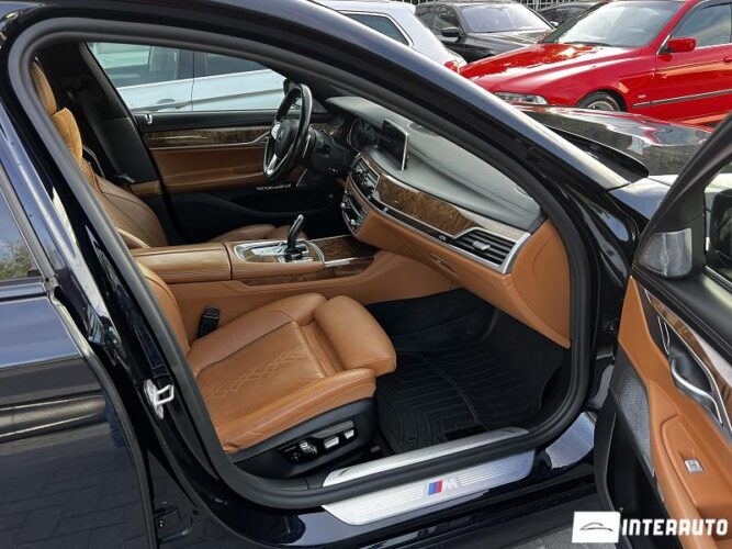 BMW 740e 43 bmw 740e 2018