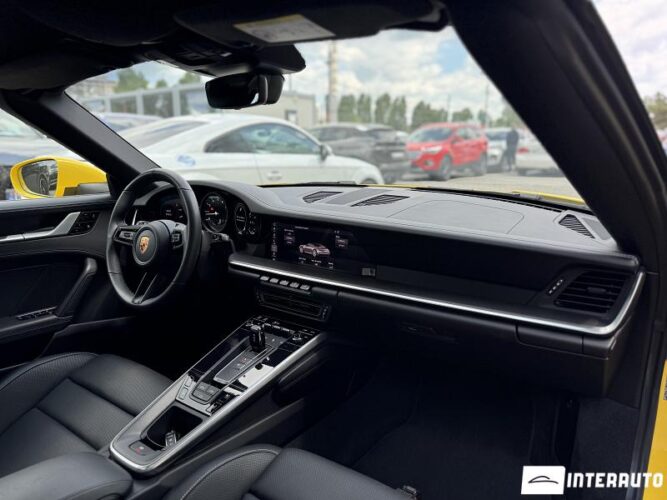 porsche 911 Carrera 2019