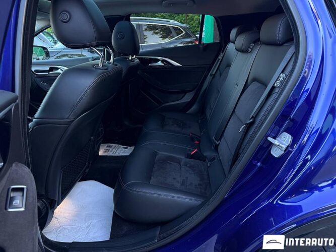 infiniti Q30 2016