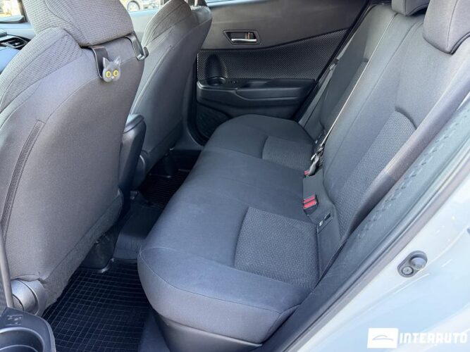 Toyota C-HR 45 toyota C-HR 2018