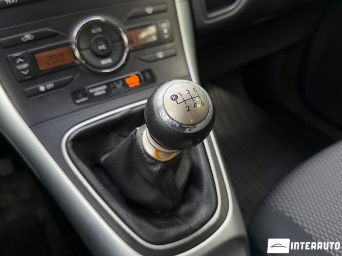 toyota Auris 2010