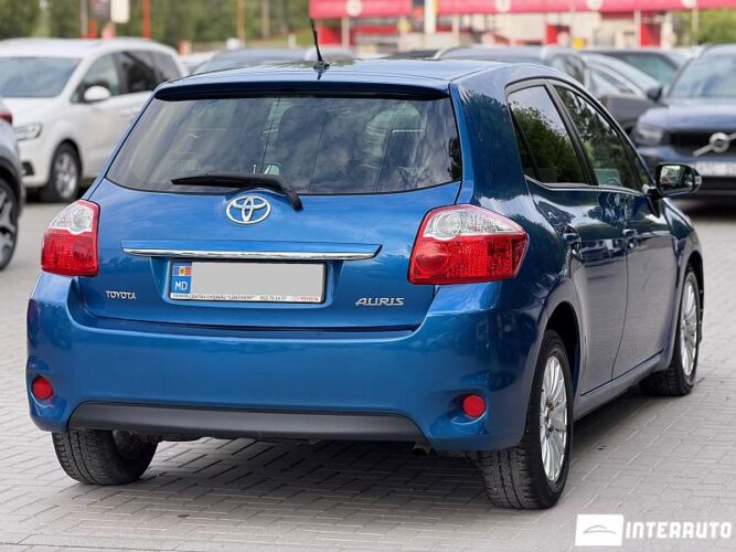 toyota Auris 2010