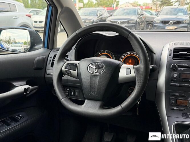 toyota Auris 2010