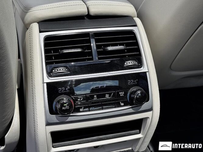 bmw 750 2020