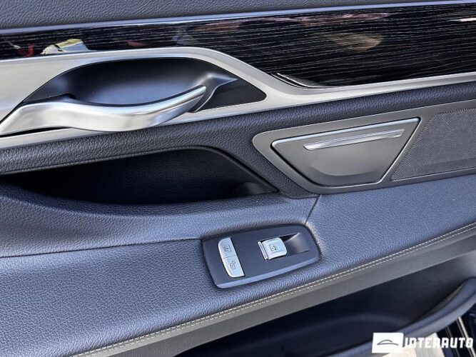 bmw 740 2017