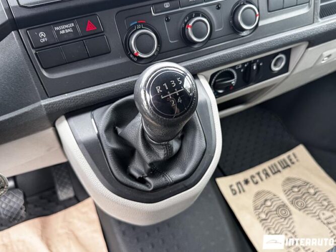 Volkswagen Caravelle 35 volkswagen Caravelle 2017