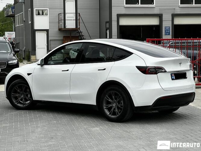 tesla Model Y 2022