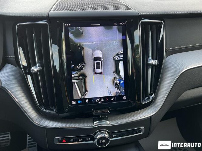 volvo XC 60 2022
