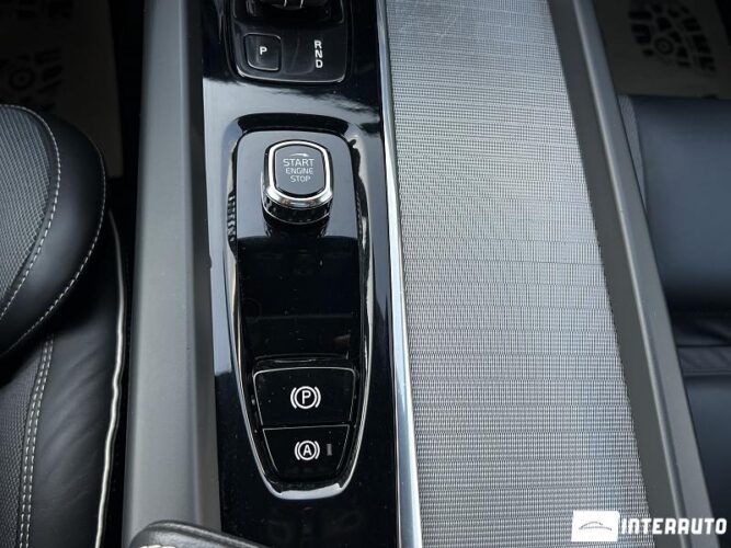 volvo XC 60 2022