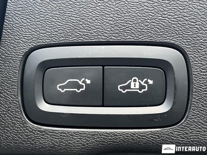 volvo XC 60 2022