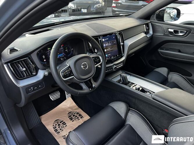 volvo XC 60 2022