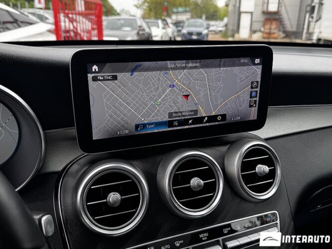 Mercedes GLC 300e 46 mercedes GLC 300e 2020