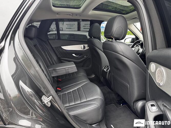 Mercedes GLC 300e 51 mercedes GLC 300e 2020