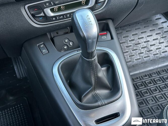 renault Grand Scenic 2015