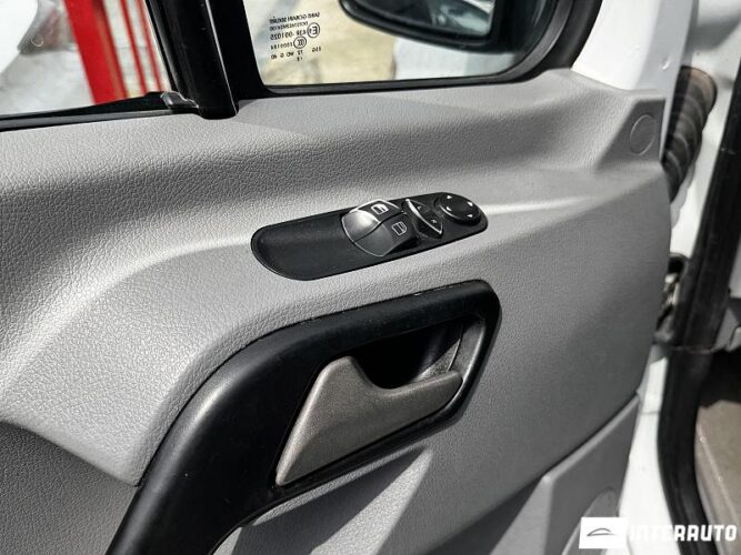 Mercedes Sprinter 38 mercedes Sprinter 2012
