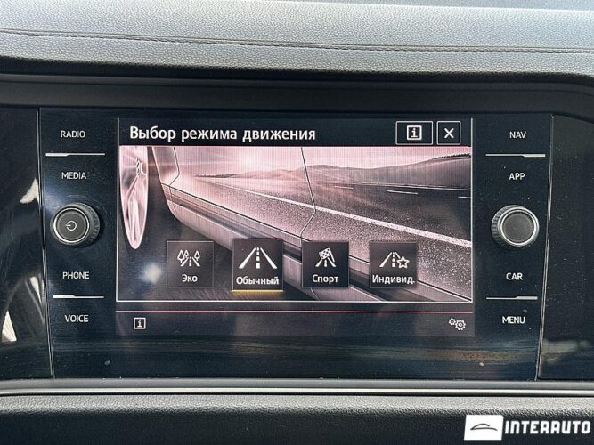 Volkswagen Jetta 44 volkswagen Jetta 2020
