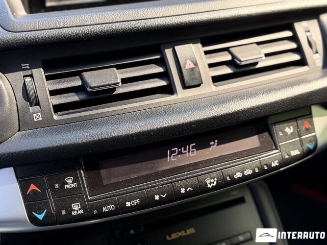 lexus CT 200h 2011