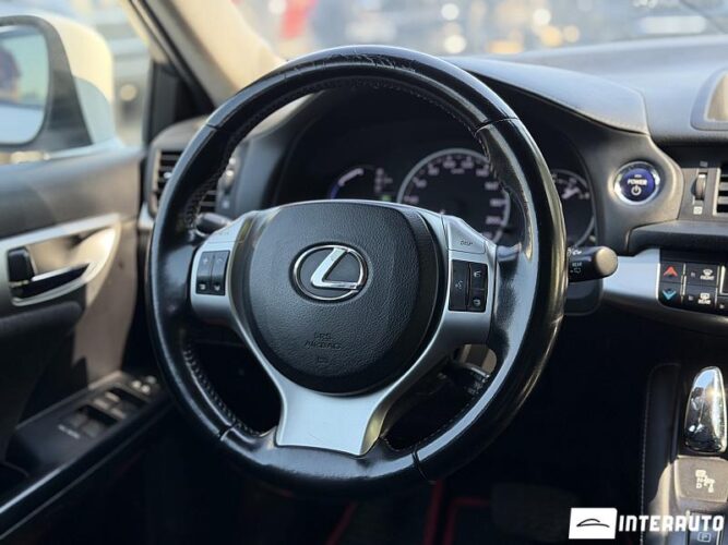 lexus CT 200h 2011