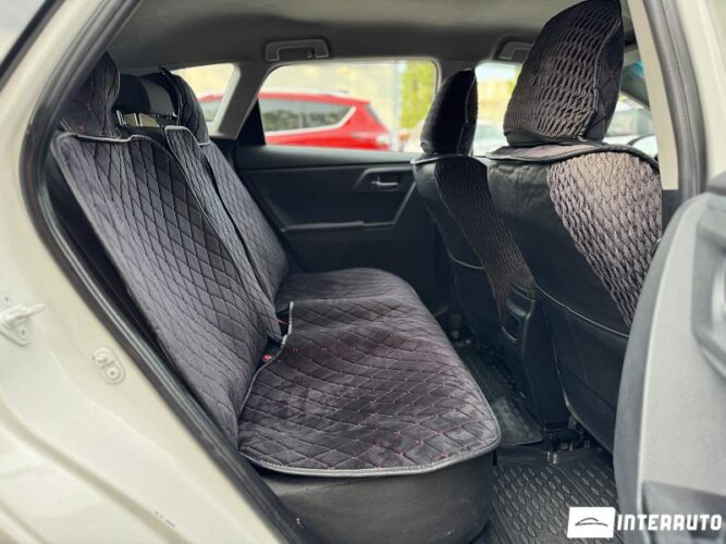 Toyota Auris 43 toyota Auris 2013